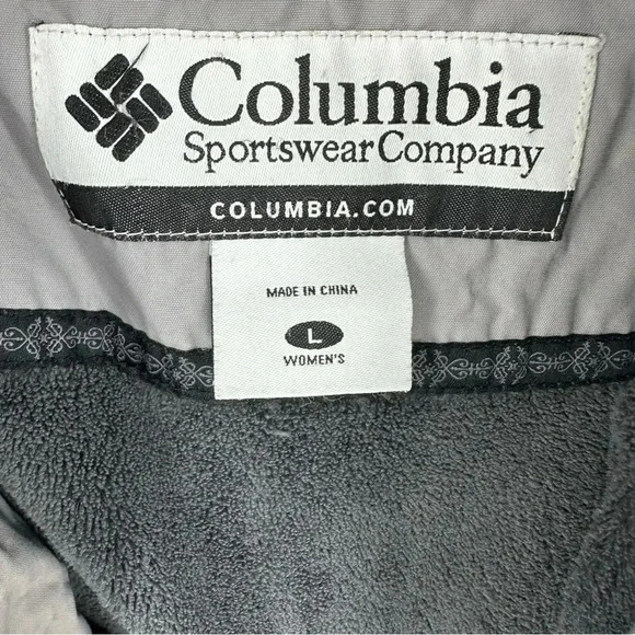 Columbia waterproof insulated puffer jacket with soft fleece lining - Picture 3 of 9